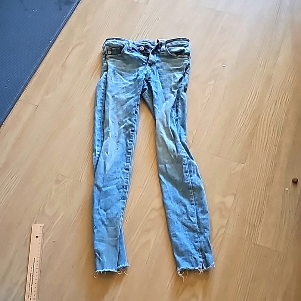 AG JEANS NEARLY NEW LOWRISE RAW CUT HEM
